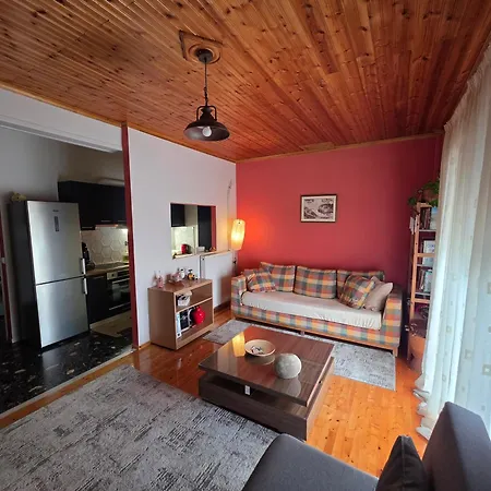 Cosy In Sparta