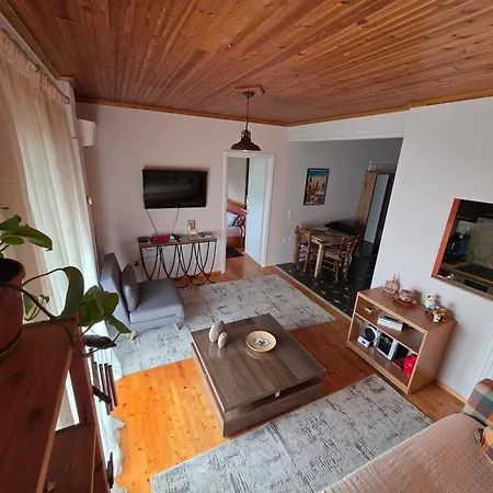 Cosy In Apartment *